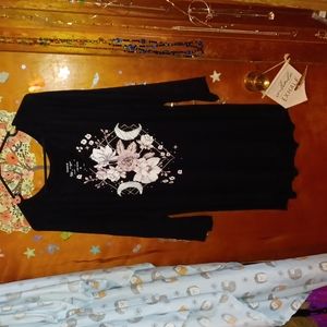 Torrid size 4 floral half sleeve top